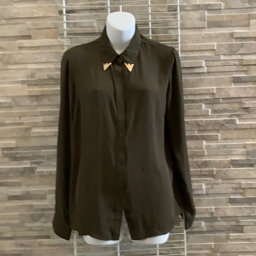 Top button down front